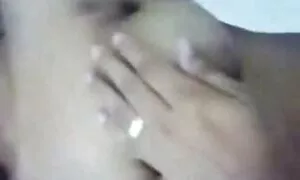 यार लाल सेक्सी हिंदी पिक्चर पैंट में बड़ा और मजेदार और स्वादिष्ट गधे की शैली में बछिया डाल
